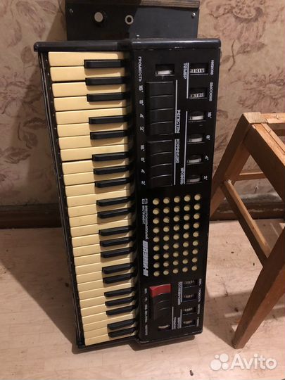 Синтезатор Фаэми-М