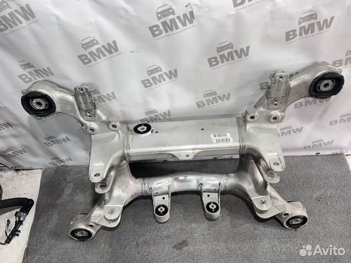 Задний подрамник BMW F10, F07 пробег 77к по Японии