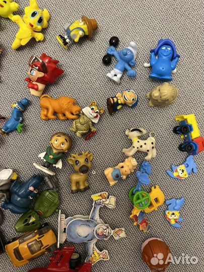 Киндер-сюрприз и игрушки