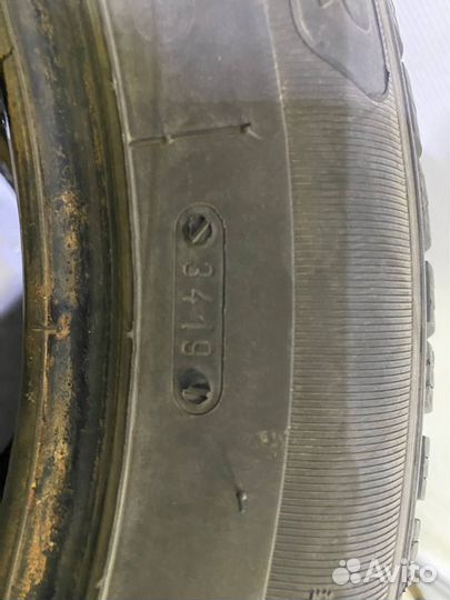 Tigar Sigura Stud 215/60 R17