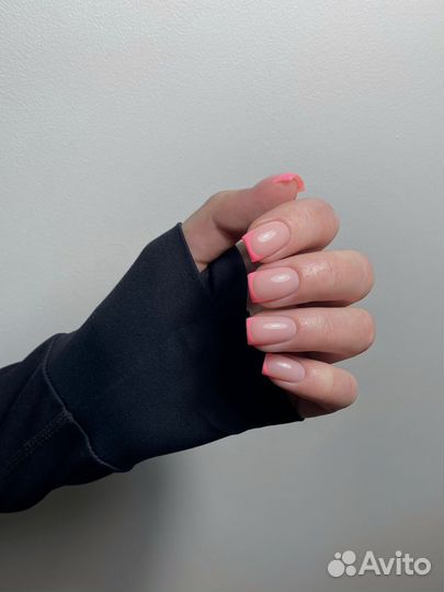 Маникюр на Сельме