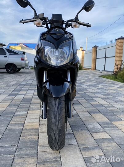 Скутер SYM Jet4 R Naked 50