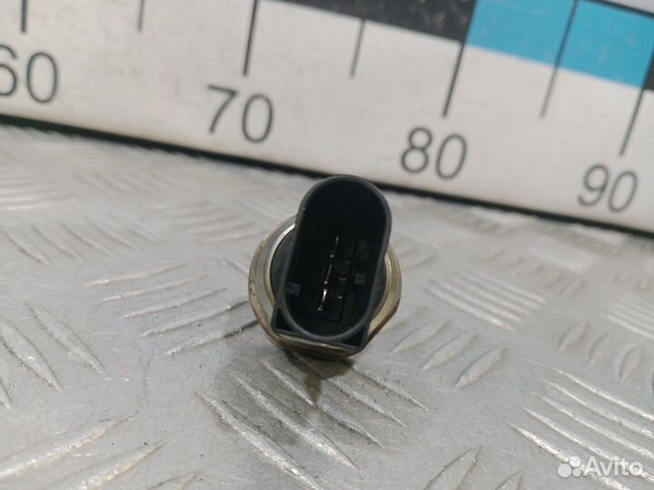 Б/У Датчик давления топлива VAG#003