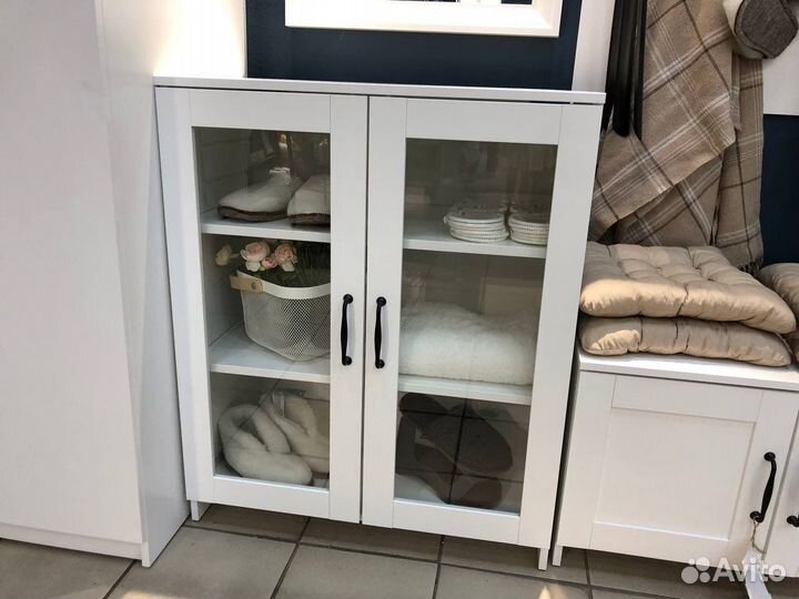 Шкаф витрина IKEA новый