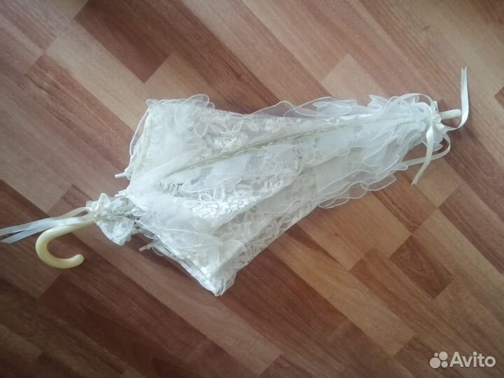 Винтажный женский зонт для фотосессии