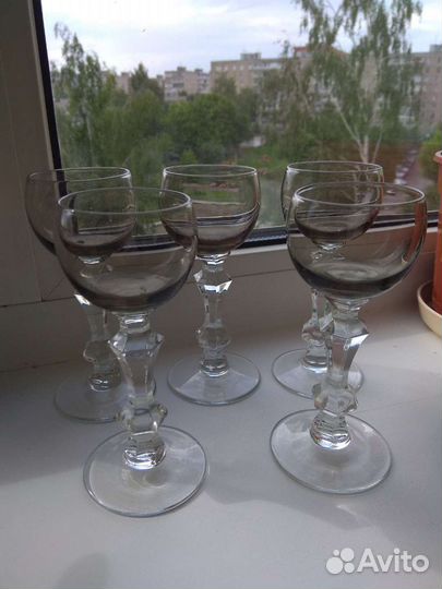 Хрусталь, рюмки и фужеры