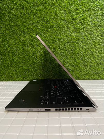 Ноутбук Lenovo X1 yoga gen4