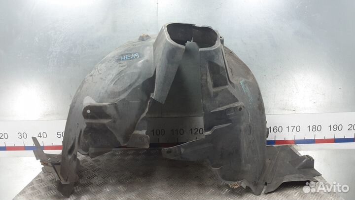 Подкрылок передний на Mercedes C-class 204