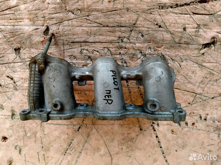 Впускной коллектор Honda Pilot 2