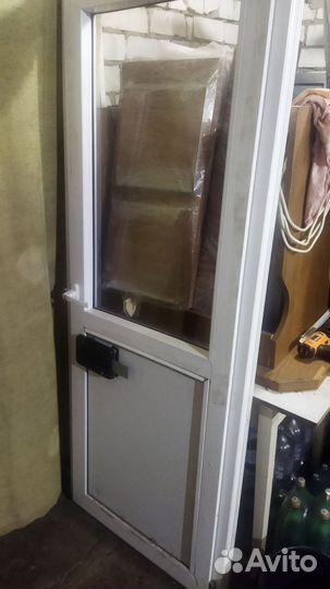Дверь пластиковая бу