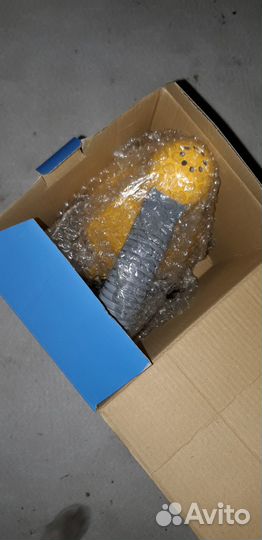 Продам лампу настольную