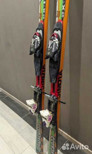 Горные лыжи Atomic 180