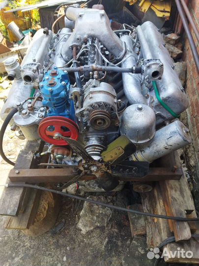 Двигатель маз V8 К 700 к 701 кировец