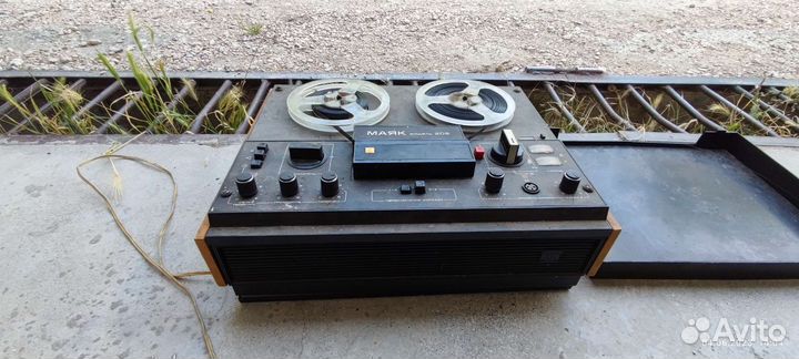 Катушечный магнитофон