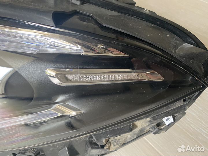 Фара автомобильная на мерседес
