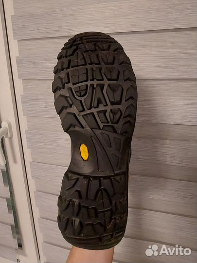 Треккинговые ботинки lowa renegade gtx mid 43,5