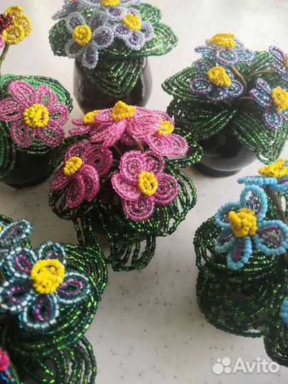 Цветы из бисера