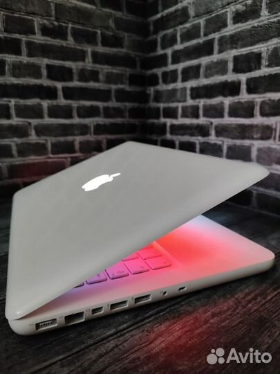 MacBook 13 (с хранения) +SSD