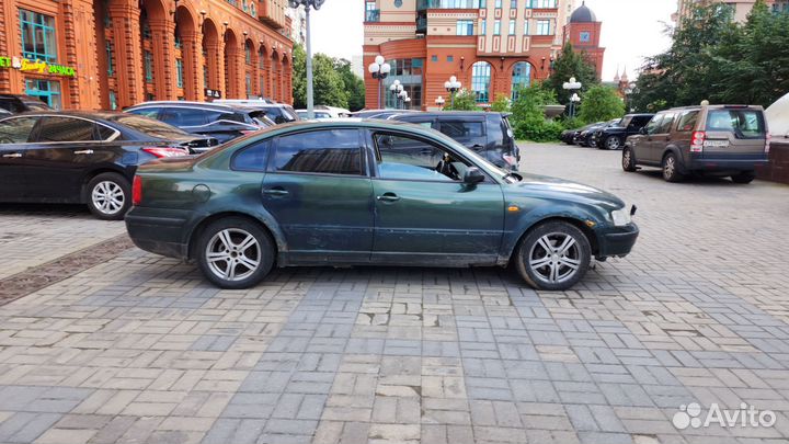 Volkswagen Passat 1.8 МТ, 1997, 564 000 км