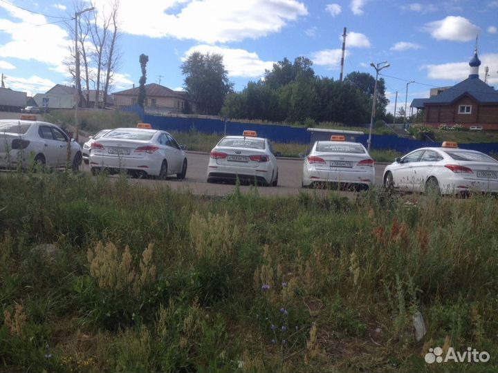 Реклама на заднем стекле авто