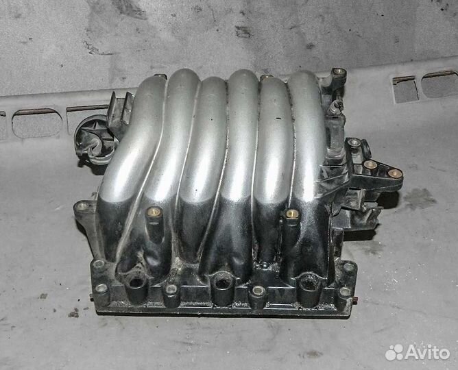 Коллектор впускной Audi A6 C5 2.4