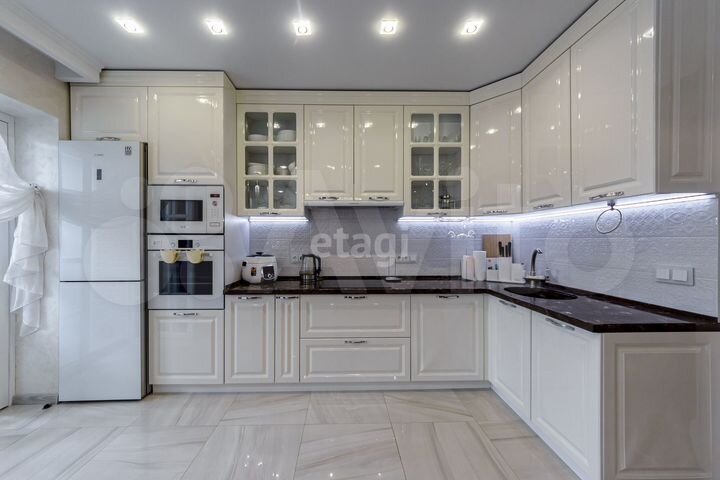 3-к. квартира, 80,3 м², 15/16 эт.