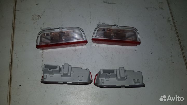 Плафон подсветки двери vag 1k0947411a passat b7