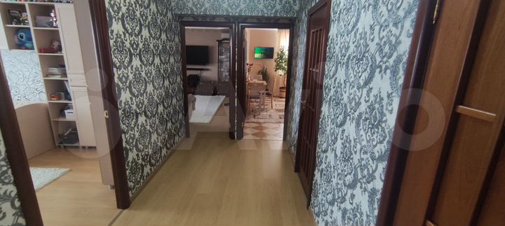 3-к. квартира, 100 м², 9/10 эт.