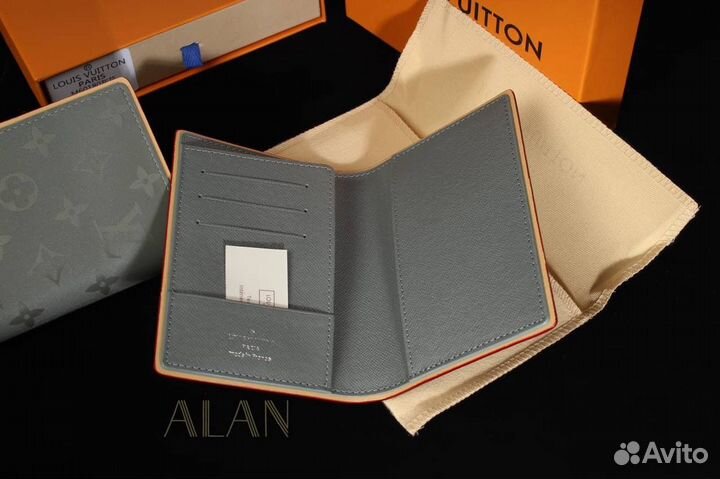 Обложка для паспорта louis vuitton titanium