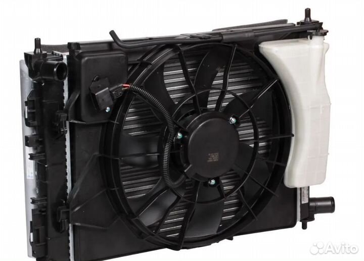 Радиатор Вентилятор в сборе Kia Rio 4 Solaris 2
