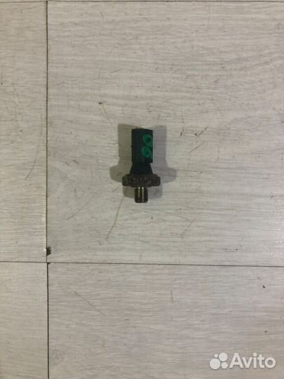 Датчик давления масла volkswagen polo 5 1.6 мт сед