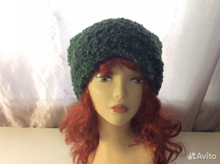 Папаха из буклированной пряжи, р 58-60, арт 254