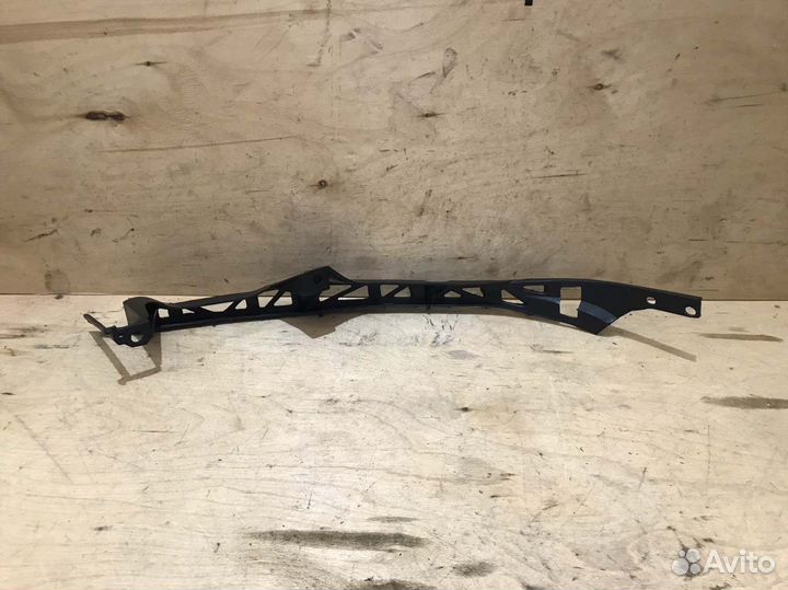 Кронштейн фары прав. перед. Mazda 6