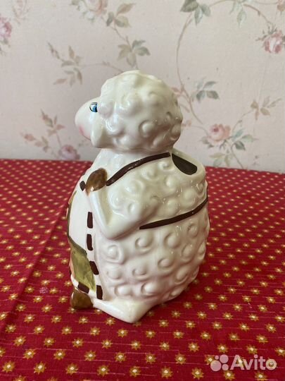 Керамическая подставка под утварь