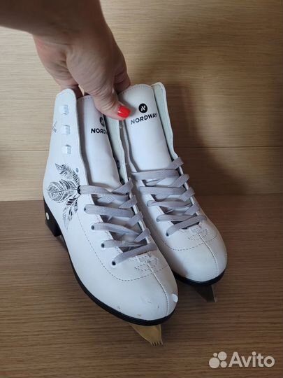 Коньки фигурные детские 35 размер