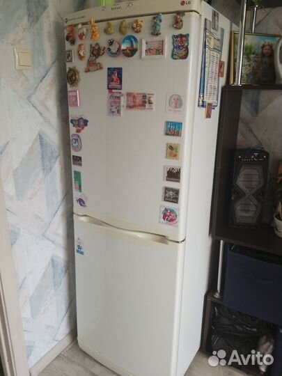 Продам холодильник