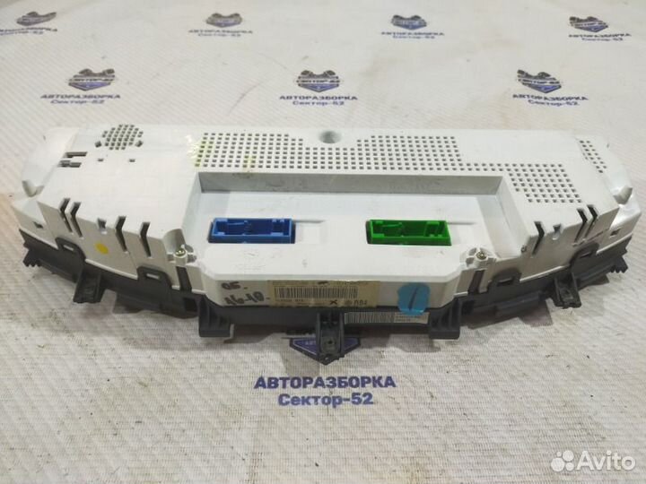 Панель приборов Volkswagen Touareg 1