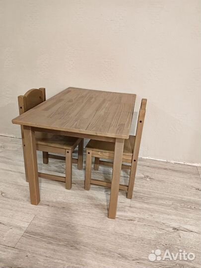 Детский стол и 2 стула IKEA sundvik