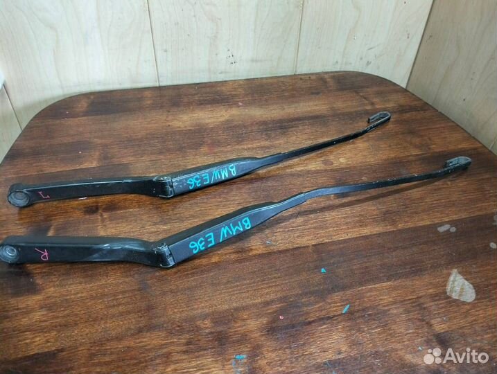 Поводок дворников левый правый bmwe36