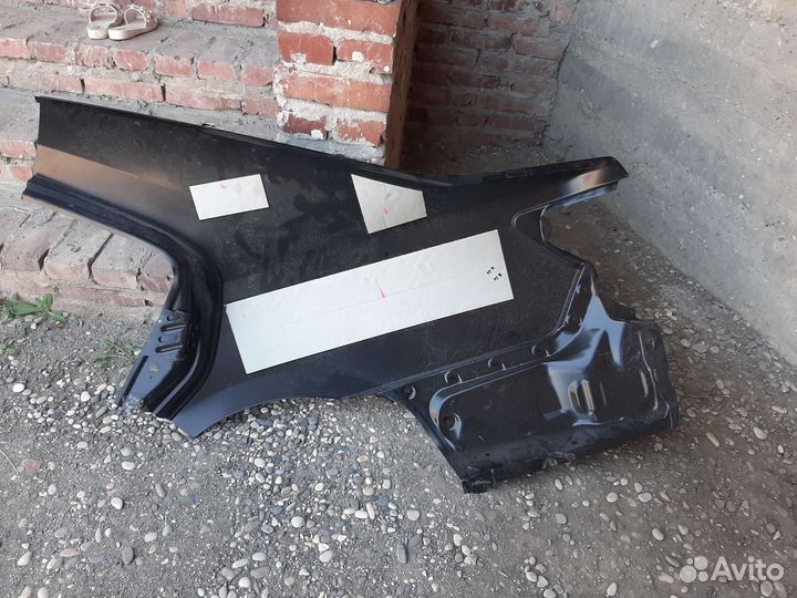 Правый крыло на camry 55