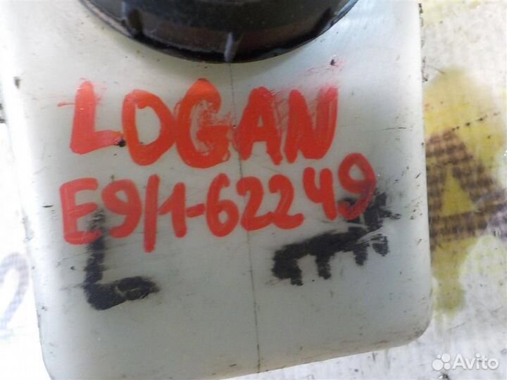 Бачок главного тормозного цилиндра Renault Logan