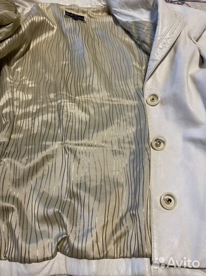 Кожаная куртка пиджак 50-52 р-р, белая, Турция