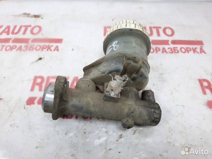 Главный тормозной цилиндр Mitsubishi Galant 4A3A