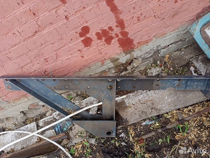 Продам поворотный бульдозер на трактор