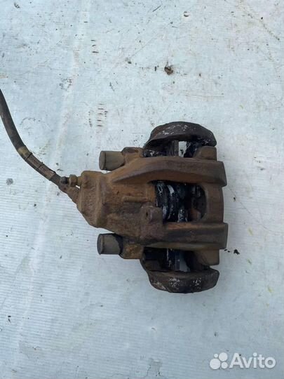 Суппорт задний левый A1644232698