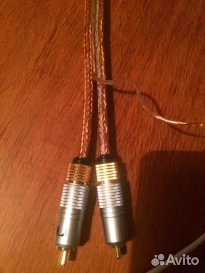 Межблочник monster RCA