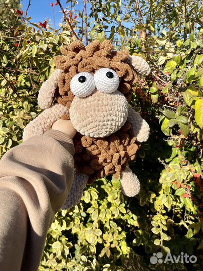 Вязаная игрушка Барашек Шон