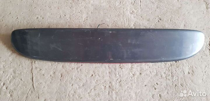 Спойлер на крышку багажника