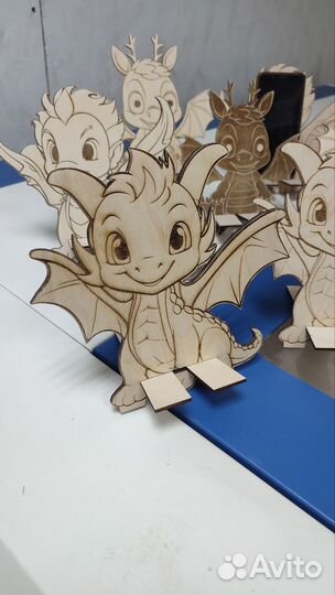 Подставка для телефона из дерева