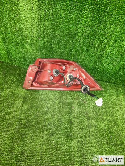 Фонарь задний левый mitsubishi galant fortis